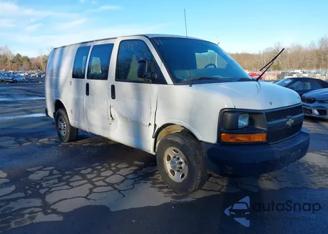 2010 Chevrolet Express 2500 Work Van z USA, uszkodzony, nr VIN 1GCZGFBA2A1179102